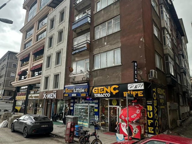 RE/MAX LACİVERT'TEN ŞEHİR MERKEZİ'NDE KİRALIK 2+1 DAİRE