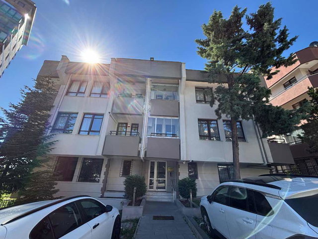 ÇANKAYA KOZA SOKAKTA SATILIK GENIŞ 2+1 DAIRE