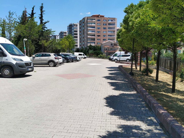 BAĞLICA DOĞANKENT SİTESİNDE SATILIK  6+1 VİLLA