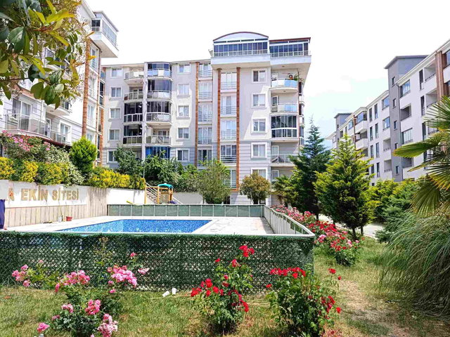 RE/MAX PROF METİN AVCI'DAN DERİNCE EKİN SİTESİ’NDE 3+1 SATILIK DAIRE