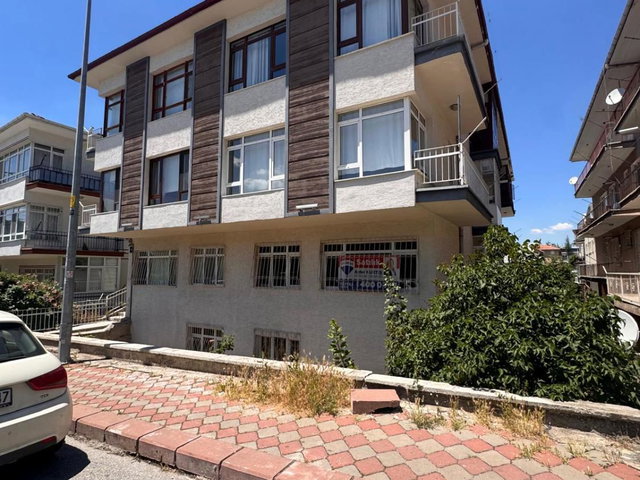 KEÇIÖREN SUBAYEVLERINDE 3+1  YATIRIMLIK DAIRE