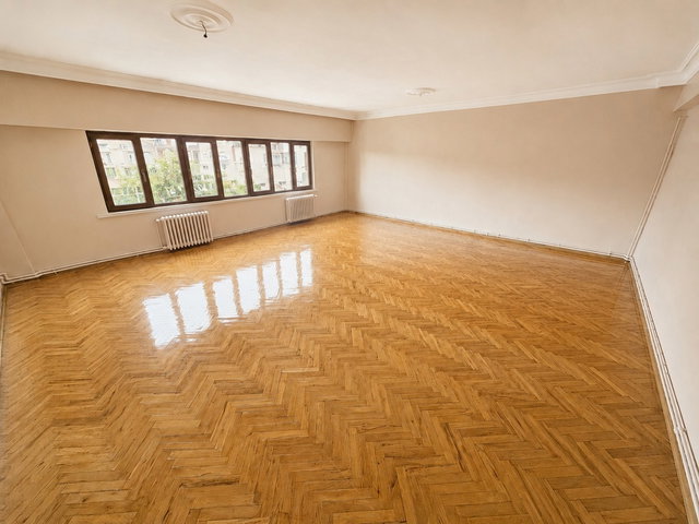 REMAX MID 'DEN - ÇARŞI MERKEZDE 3+1 ARAKAT ASANSÖRLÜ SATILIK DAIRE
