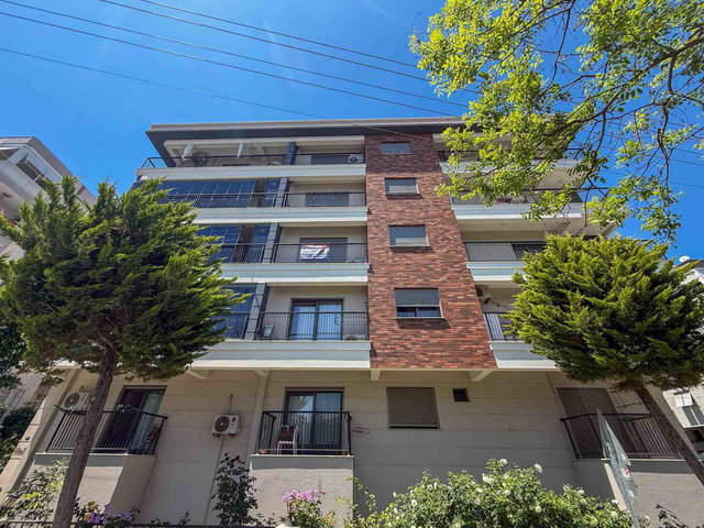 REMAX CAPELLA KARŞIYAKA BAHÇELIEVLERDE EŞYALI 1+1 KIRALIK DAIRE