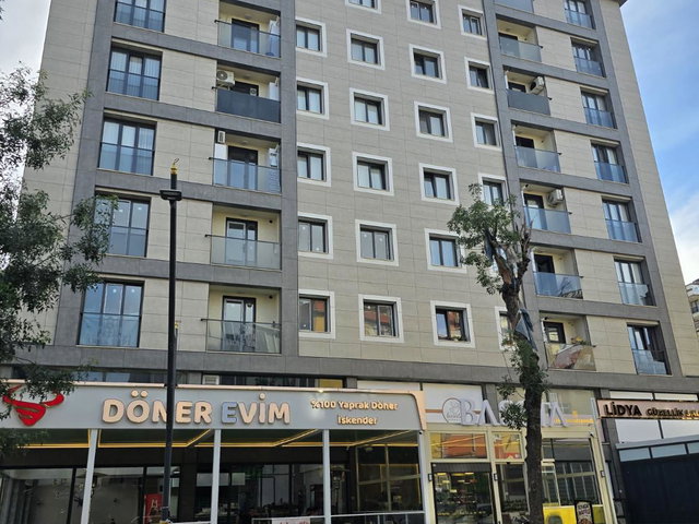 PENDİK GÜLLÜBAĞLAR'IN EN İŞLEK CADDESİNDE SIFIR 2+1 SATILIK DAİRE
