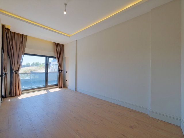 SEA GARDEN'DA PENDİK MİLLET BAHÇESİNE KOMŞU DENİZ MANZARALI SATILIK LÜKS 2+1 DAİRE