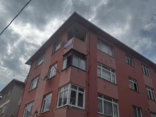 NURGÜL BAYINDIR'DAN CEMALBEY CADDESİNDE YATIRIMLIK 2+1 DAİRE