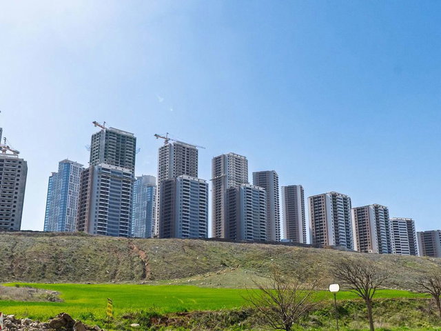 BEYTEPE AKÇALI KONUTLARINDA BORÇSUZ SATILIK 4+1 DAİRE HİSSESİ