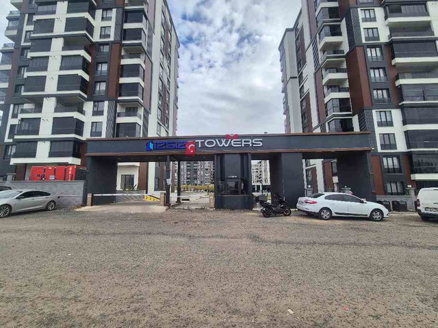 REMAX LAND GÜVENCESİ İLE HAVUZ CEPHE 2+1 DAİRE