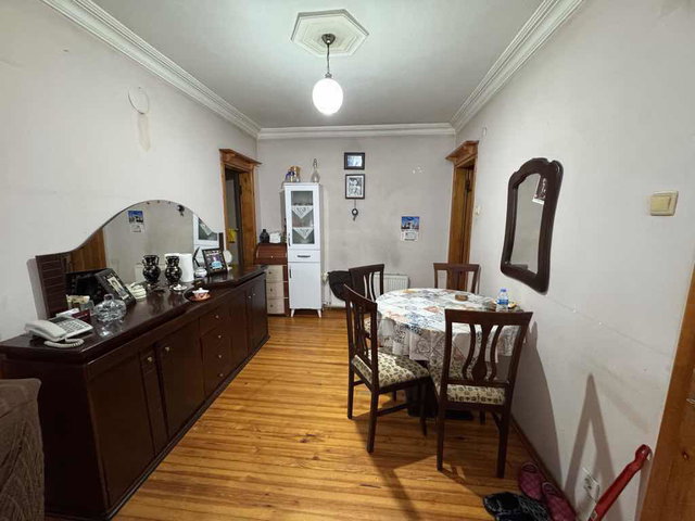 SARIYER MERKEZ DE TEMİZ BAKIMLI EŞYALI KİRALIK ARA KAT DAİRE