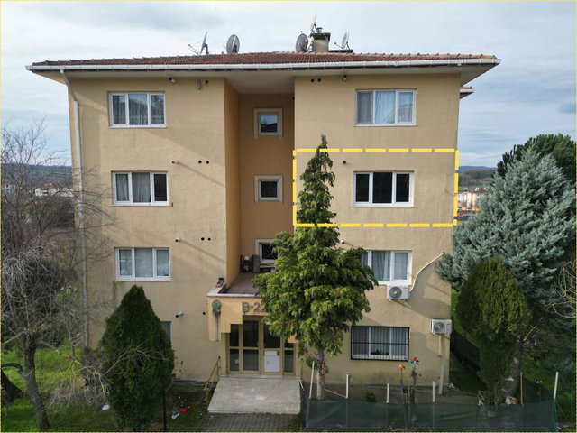 KORUCUK'TA LOKASYONU GÜZEL İÇİ YAPILI DAİRE