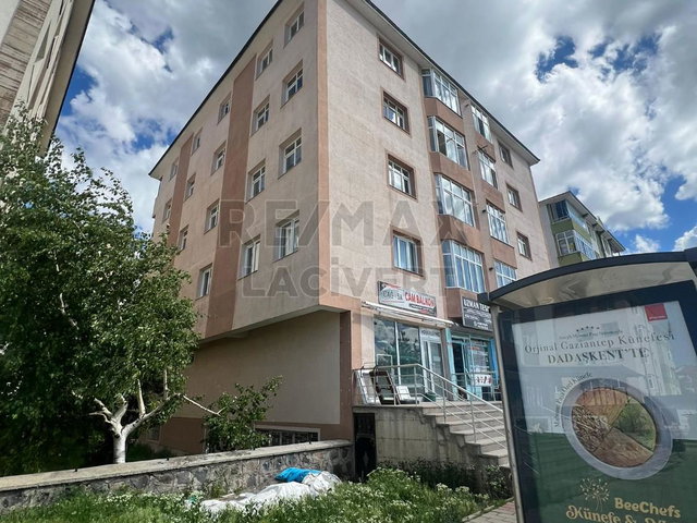 RE/MAX LACİVERT'TEN DADAŞKENT'TE KİRALIK 4+1 DAİRE