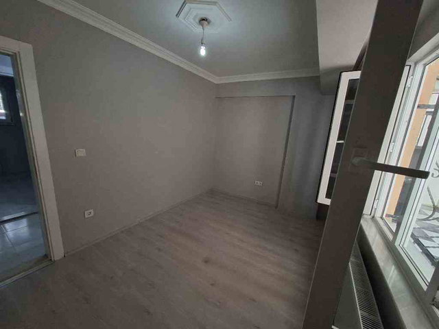 GÜNEY CEPHELİ,FERAH VE YATİRİMLİK 1+1 BAHÇE KATI DAİRE