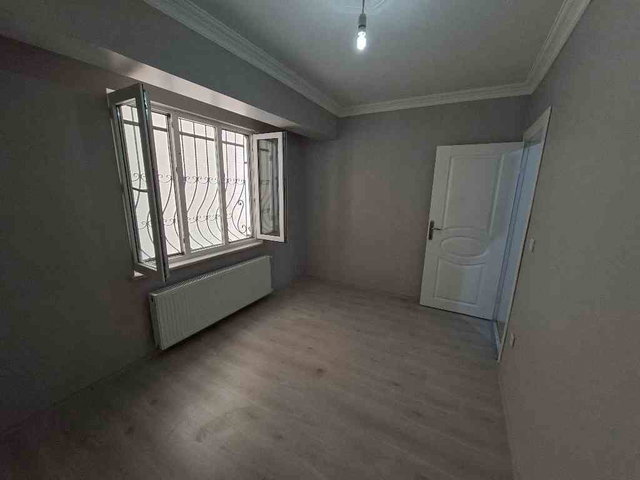 GÜNEY CEPHELİ,FERAH VE YATİRİMLİK 1+1 BAHÇE KATI DAİRE