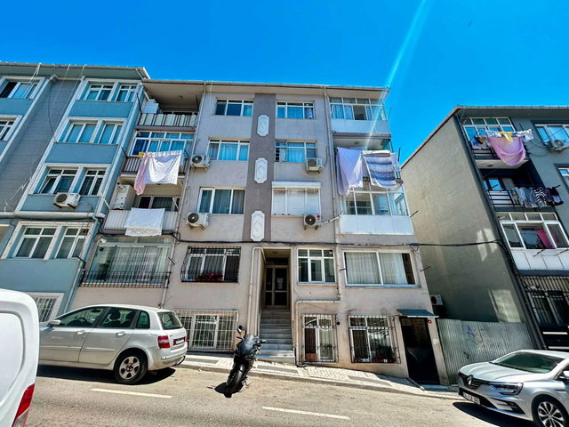ÜSKÜDAR VALİDE-İ ATİK'TE SATILIK 2+1 FIRSAT DAİRE!!