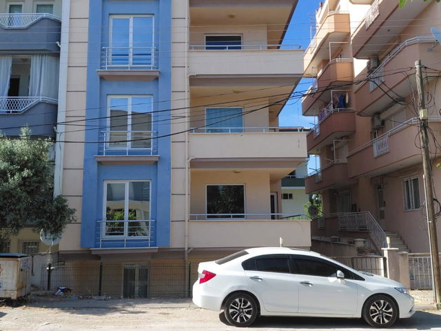 REMAX MİD ATATÜRK MAHALLESI ÜMIT SOKAK KIRALIK 3+1 DAİRE