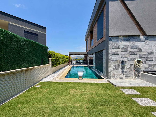 BERR SKY VİLLALARINDA ÖZEL HAVUZLU 4+1 SATIŞTA
