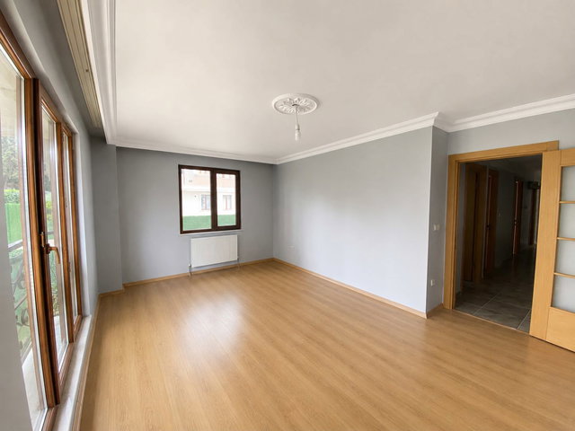 ÇEKMEKÖY ALEMDAĞ’DA LİLYUM GARDEN SİTESİ’NDE SATILIK FERAH 3+1 DAİRE