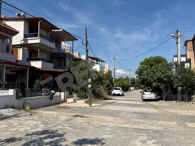 EDREMIT NARLI'DA DENIZ MANZARALI 3+1 TRIPLEX VILLA
