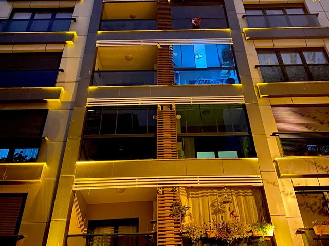 REMAX LOTUS'TAN BATI PALMIYEDE 3+1 LÜKS KULLANIŞLI DAIRE