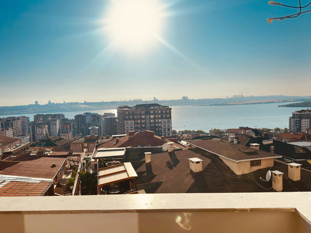 BLUE GARDEN 2 SİT.DENİZ VE GÖL MANZARALI SIFIR 3+1 KİRALIK DAİRE