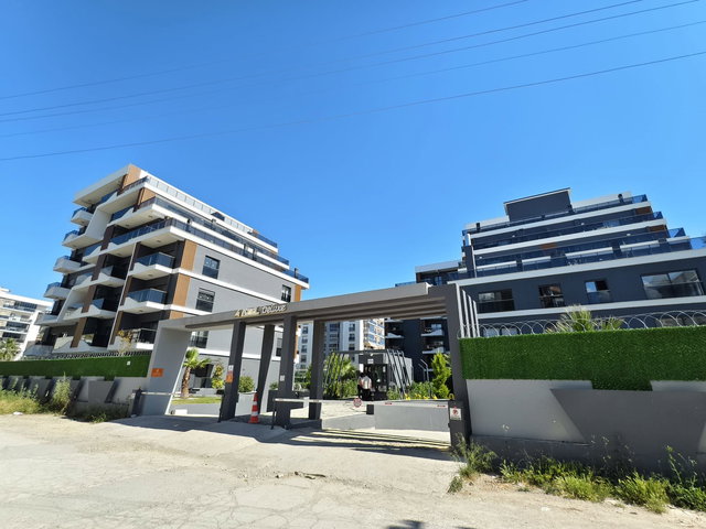 ÇİĞLİ BALATÇIK'TA AZEL DELUXE SİTESİNDE SATILIK FIRSAT 2+1 DAİRE