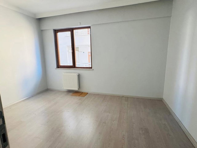 REMAX GÜNEŞ'TEN KANALBOYUNDA 2+1 ARA KATTA OTURUMA HAZIR KİRALIK