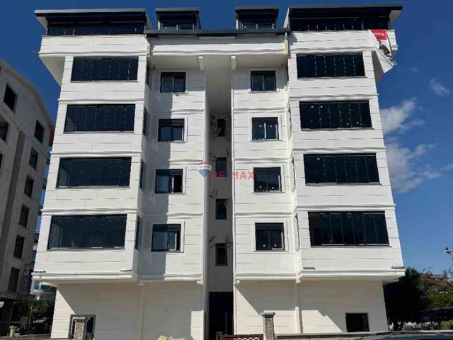 DENIZYOLUNA SIFIR CAMBALKONLU KIRALIK  1+1