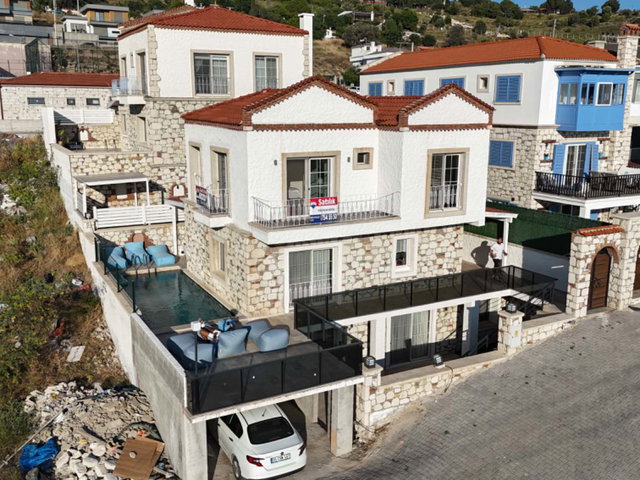 ÇEŞME OVACIK'IN EN DEĞERLI TEPESINDE | MÜSTAKIL HAVUZLU 5+2