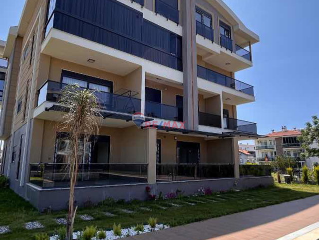 MANAVGAT ILICA MAH SITE IÇERISINDE 1+1 SATILIK HAVUZLU DAIRE