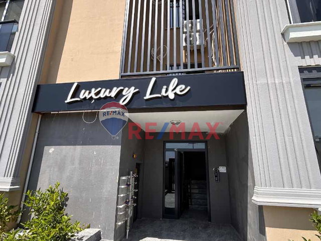 MANAVGAT ILICA MAH SITE IÇERISINDE 1+1 SATILIK HAVUZLU DAIRE