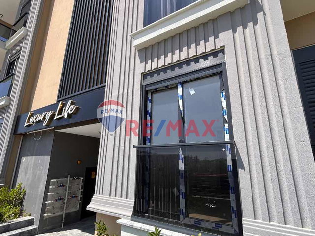 MANAVGAT ILICA MAH SITE IÇERISINDE 1+1 SATILIK HAVUZLU DAIRE