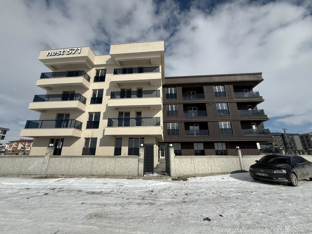 REMAX İLKE'DEN DADAŞKENT NEST 571'DE 2+1 SATILIK DAİRE