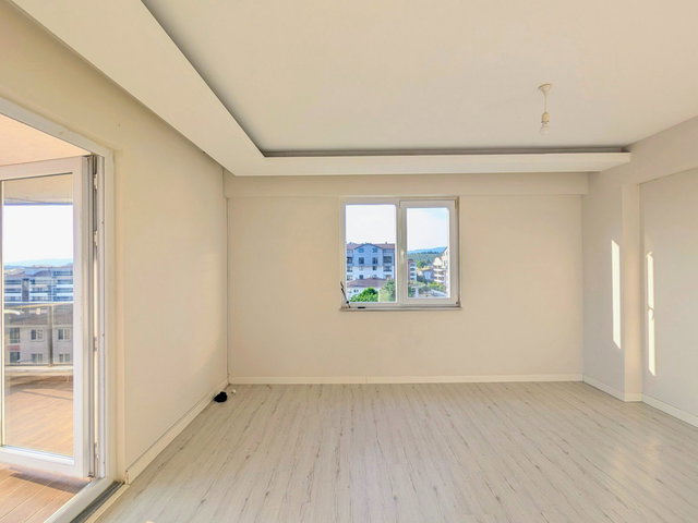 REMAX BEYAZ HAMITLER SITE IÇI 2+1 110 M2 KIRALIK DAIRE