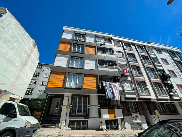 ÇINAR'DA SATILIK 2+1 GENİŞ BAHÇE KATI DAİRE