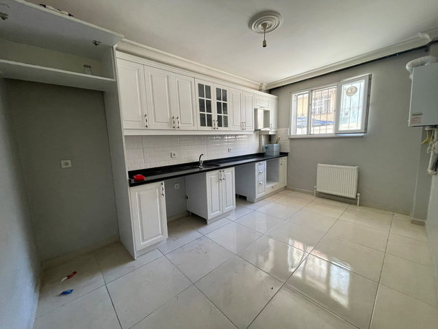 ÇINAR'DA SATILIK 2+1 GENİŞ BAHÇE KATI DAİRE