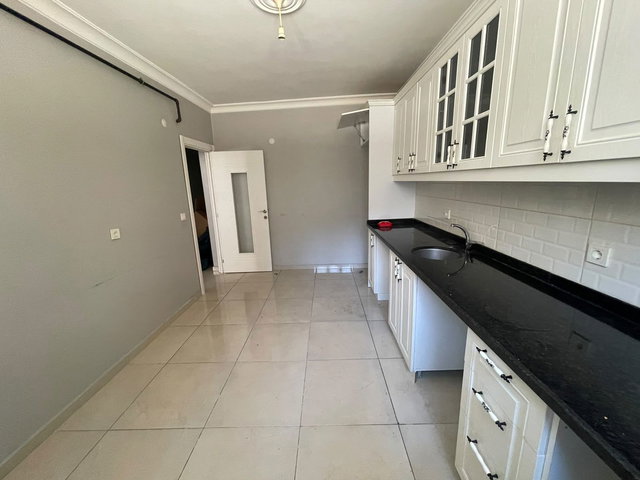 ÇINAR'DA SATILIK 2+1 GENİŞ BAHÇE KATI DAİRE