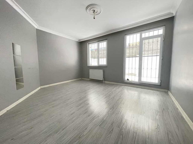 ÇINAR'DA SATILIK 2+1 GENİŞ BAHÇE KATI DAİRE