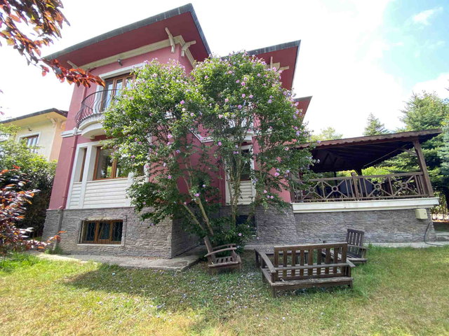 ZEKERIYAKÖY YEŞILOBA KONAKLARINDA SATILIK MÜSTAKIL VILLA