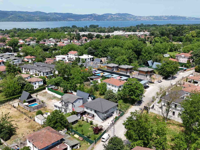 SAPANCA'DA SAKIN VE HUZURLU BIR YAŞAM İSTEYENLERE MÜSTAKIL EV