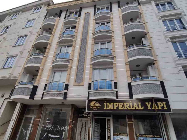 ISPARTAKULE CAD. 2+1 KAP MUTFAK BALKONLU ARA KAT LÜX 90M² DAİRE
