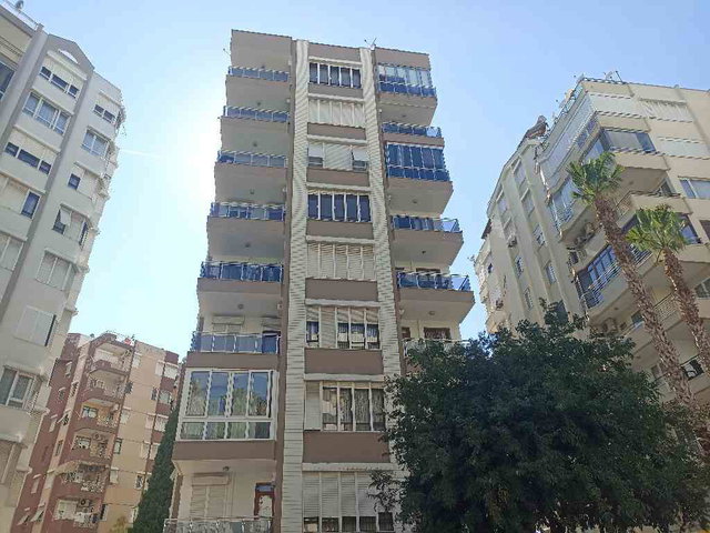 ZERDALİLİKTE BURHANETTİN ONAT CADDESİ ÜZERİNDE SATILIK 3+1 DAİRE