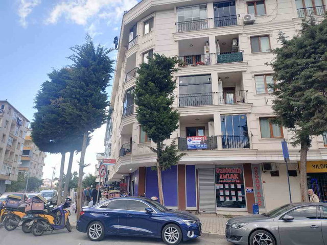 KÜÇÜKÇEKMECE, CENNET MAH. GENIŞ 2+1 SATILIK DAIRE