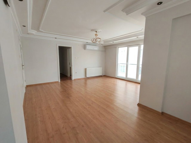 UNCUBOZKÖY'DE İZMİRDEN DAİRE TAKASLI 6+1 ASANSÖRLÜ DUBLEKS DAİRE