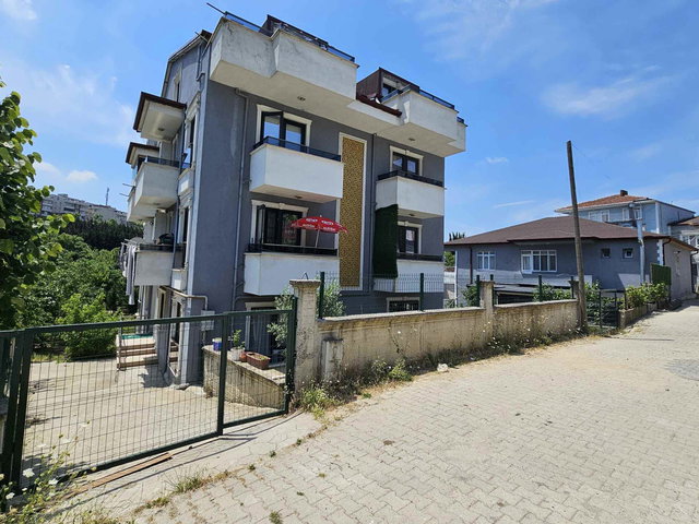 İZMIT TÜYSÜZLER MAHALLESI SATILIK 2+1 DAIRE