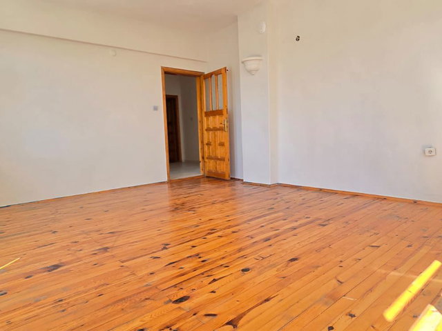 ÇAYYAZI MAHALLESİ KİRALIK GENİŞ DAİRE