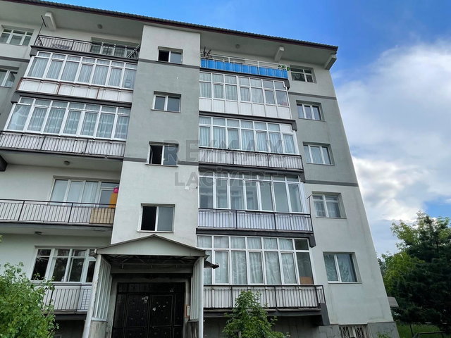 RE/MAX LACİVERT'TEN YENİŞEHİR'DE SATILIK 3+1 ARAKAT DAİRE
