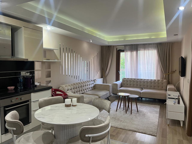 METROBÜSE YAKIN ÖNAY GARDEN RESİDENCE'TA EŞYALI KİRALIK 1+1 DAİRE