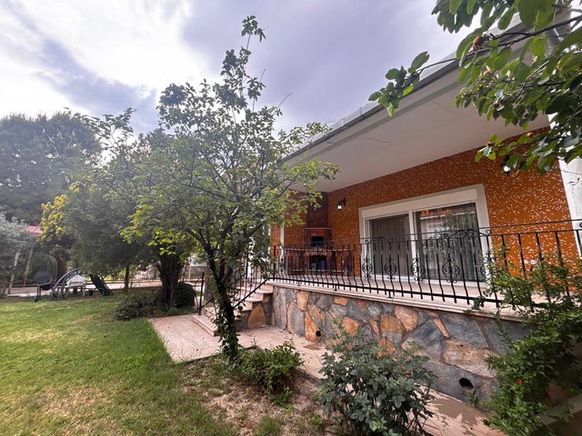 KUŞ CENNETİ SİTESİ HAVUZ KARŞISI MÜSTAKİL VİLLA