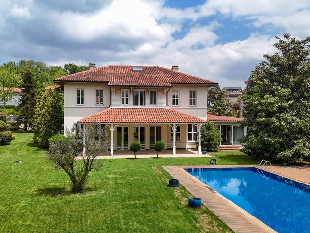 ÖMERLI KASABA EVLERI 2.ETAP 6+1 ÖZEL YÜZME HAVUZLU 600 M2 SATILIK VILLA
