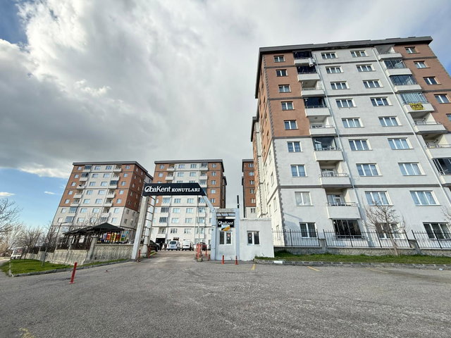 REMAX İLKE'DEN OBAKENT KONUTLARINDA YAPILI 3+1 SATILIK DAİRE